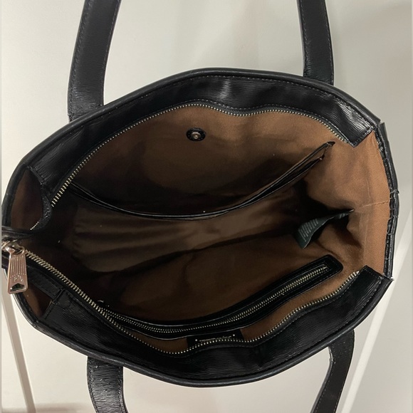 Ralph Lauren Black Tote Shoulder Purse With Charm - Picture 5 of 9